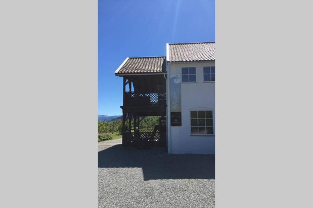 Apartment Fjordapartments Holmen 19a Balestrand